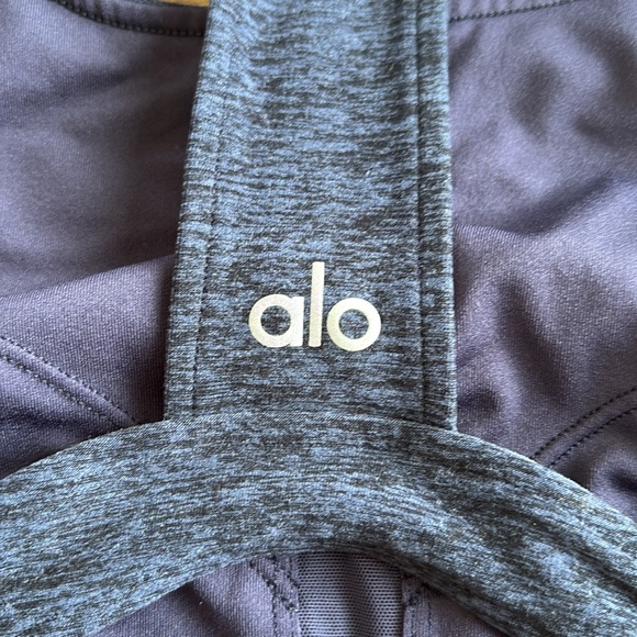 Alo Yoga Alosoft Serenity Bra size S - Picture 4 of 4